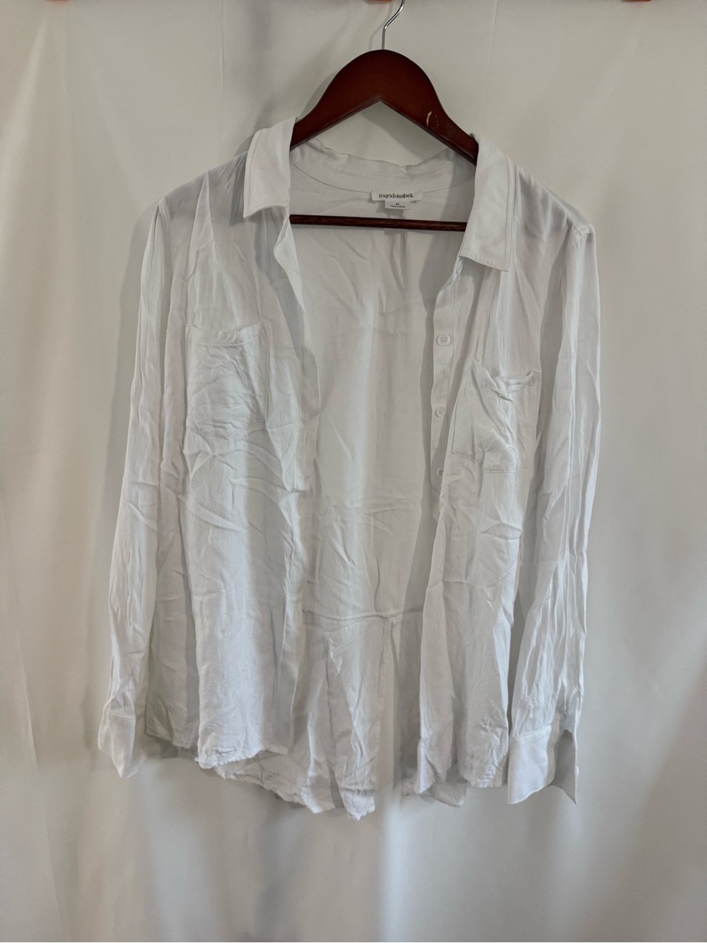 Ingrid & Isabel White Casual Button-Down Blouse